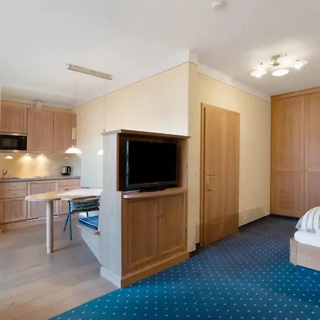 Juergens Guest house 3*